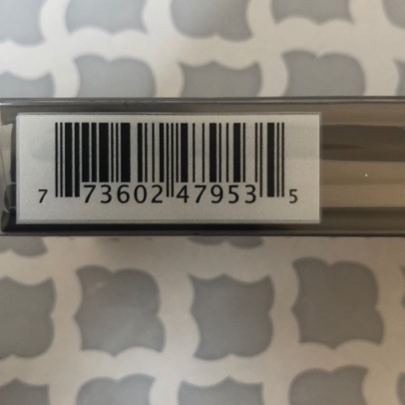 Mac Hyper Real Glow- Get it Glowin’ - Picture 6 of 6